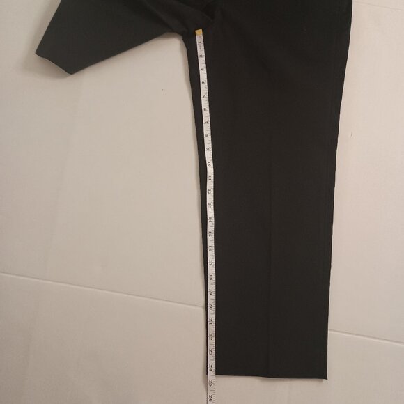 Chico’s Women’s Black Bi-Stretch Straight Crop Pants Size 10 NWT - Picture 13 of 16